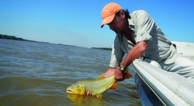 Inmediata respuesta oficial ante actividad ilícita de pesca deportiva en Corrientes