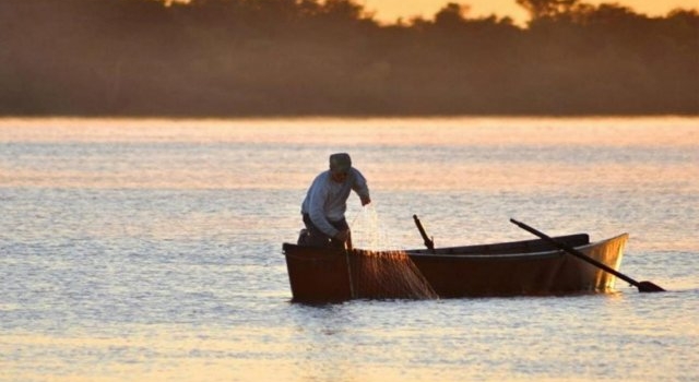 CARU establece nuevas restricciones para pesca comercial y deportiva en río Uruguay