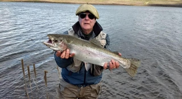 Chubut tendrá venta online de permisos de pesca deportiva