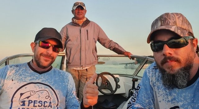 Equipo de Pesca Argentina (Ezequiel Fusero y Sergio Revilla)