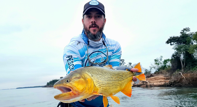 Dorado en Puerto Paraíso Itá Ibaté - Ezequiel Fusero