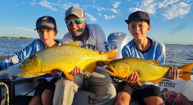 Doblete de dorados de Agustín y Mateo Revilla