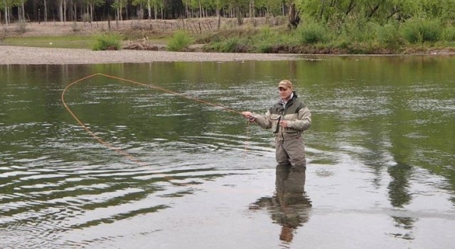 Neuquén otorgó 17.000 permisos de pesca en menos de un mes