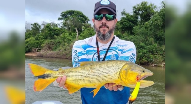 Pesca de dorado - Ezequiel Fusero