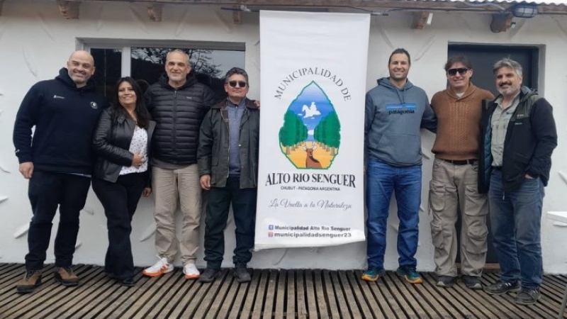 Chubut abri&oacute; la pesca en cinco ambientes de la cordillera