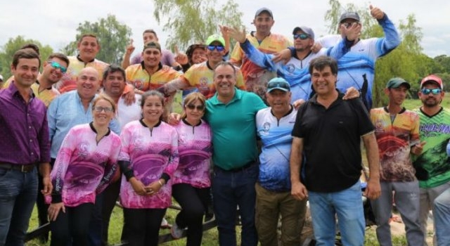 El vicegobernador acompañó la segunda jornada del XV Torneo de Pesca de Puerto Bermejo