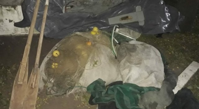Se incautaron 650 mts. de red, 200 kgs. de pejerrey y un gomón, en un operativo contra la pesca clandestina