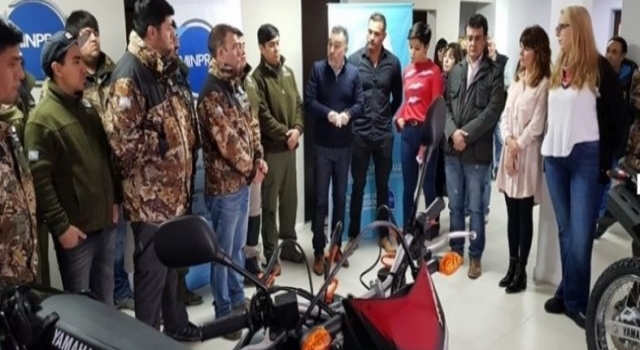 Entregaron equipamiento a los guardapescas