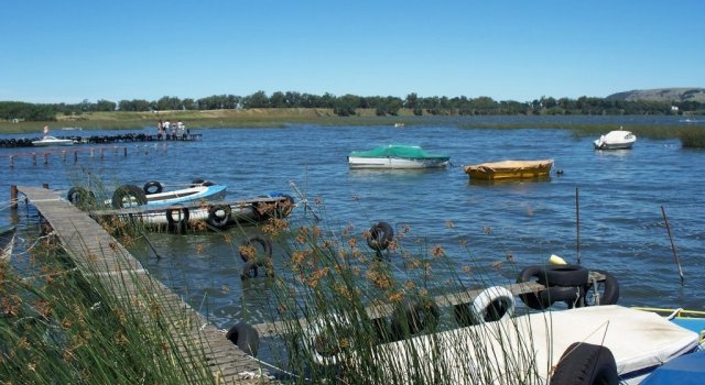 Se prohibieron todas las actividades de pesca en Villa Laguna La Brava
