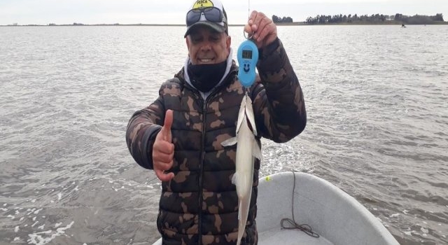 El Pejerrey en Castelli se destacó como la estrella en la Laguna de Altos Verdes
