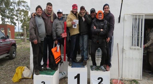 Ganadores del concurso de pesca embarcado en Quillalauquen