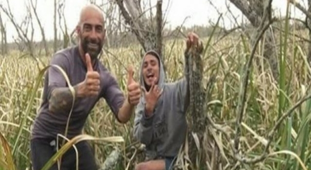 Dos jóvenes sobreviven 6 días comiendo animales y plantas