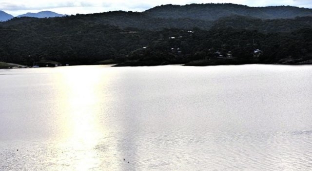 Habilitan la pesca deportiva de pejerrey en los diques tucumanos