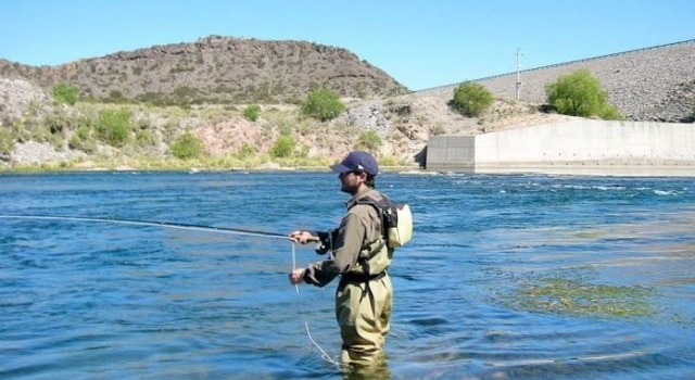 Mendoza: Temporada de pesca se amplió a otros espejos